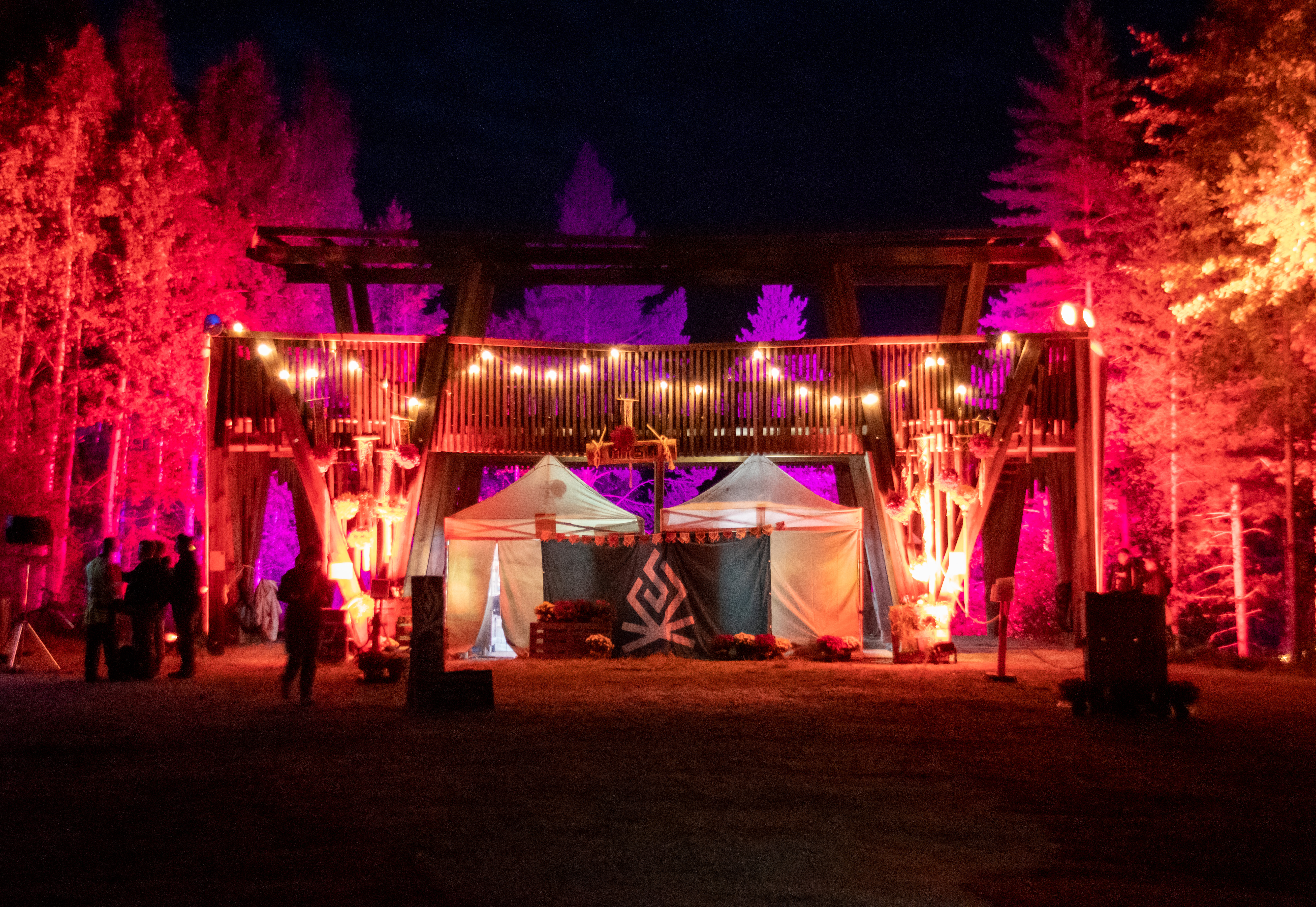 Tapahtumakuvaus juhlatilaisuudesta